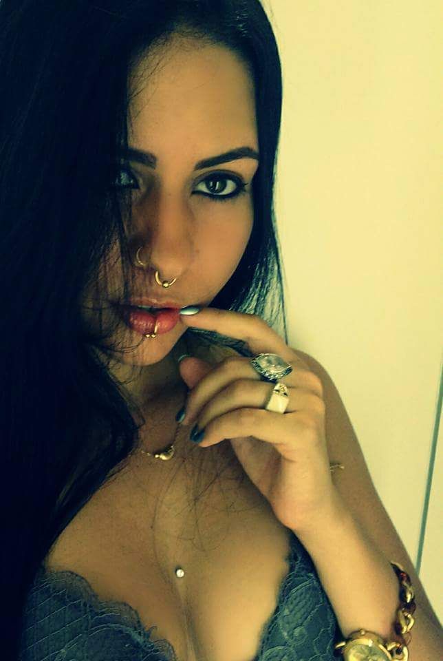 Penelope Mosqueiro, das heißeste nackte Mädchen von Cuiabá, ist im Netz gelandet